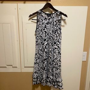 MSK size medium dress with subtle sparkles. Like new.